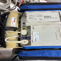 Zoll R-Serie Plus AED - Defibrillator image 2
